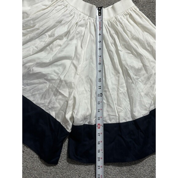 The Row Knee Length Shorts Size 4 White Black - Picture 4 of 11